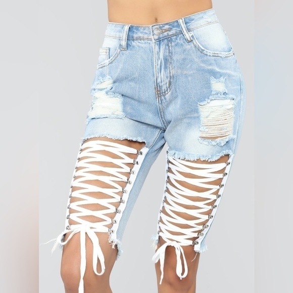 Fashion Nova Pants - Life Of The Party High Rise Bermuda Shorts -Light Blue Wash size M New W/O Tag